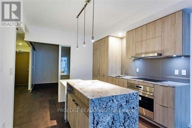 315 - 1 Bloor Street E, Toronto, Ontario  M4W 0A8 - Photo 3 - C12973014