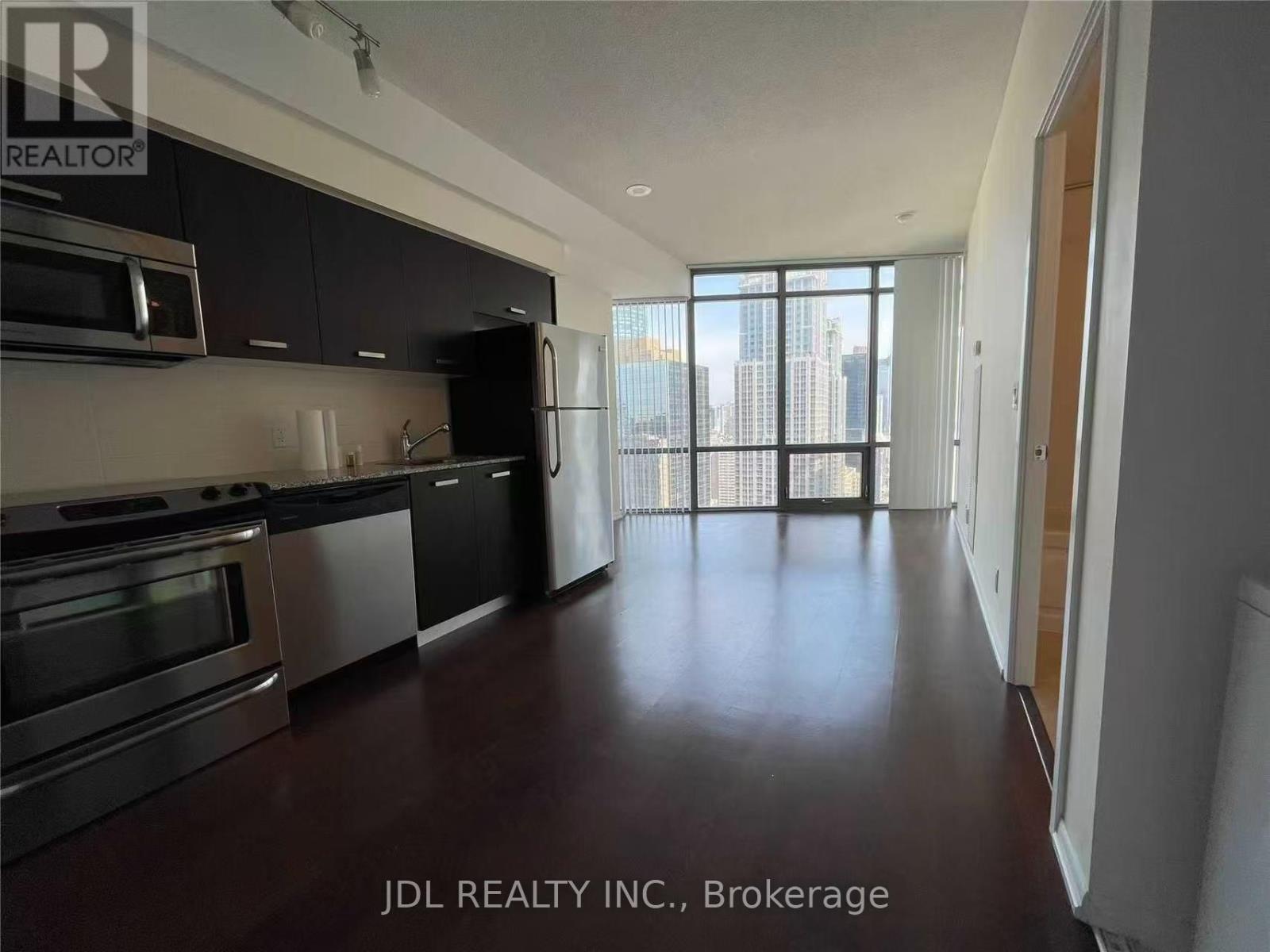 3409 - 832 BAY STREET, Toronto, Ontario