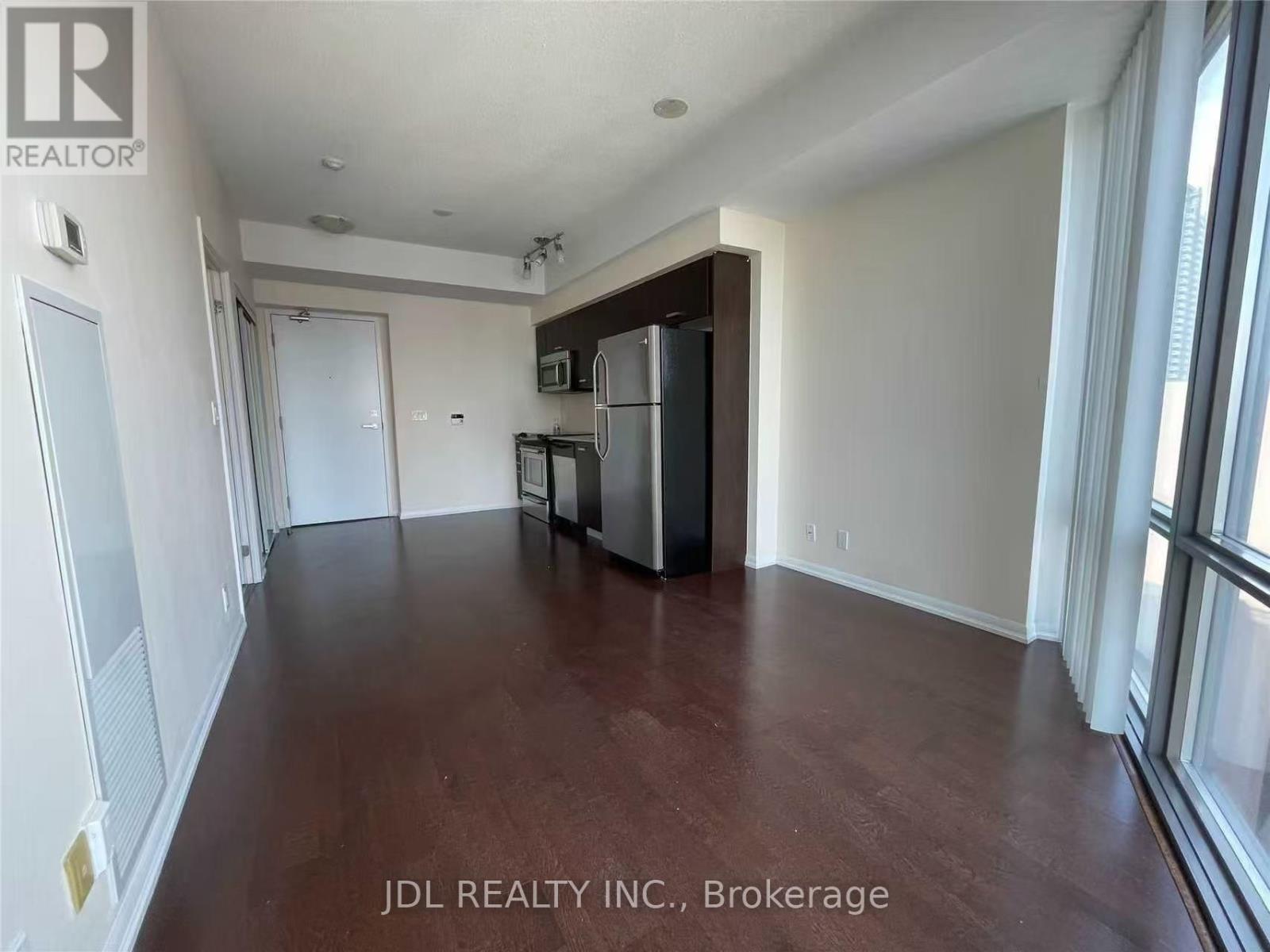 3409 - 832 Bay Street, Toronto, Ontario  M5S 1Z6 - Photo 4 - C12973138