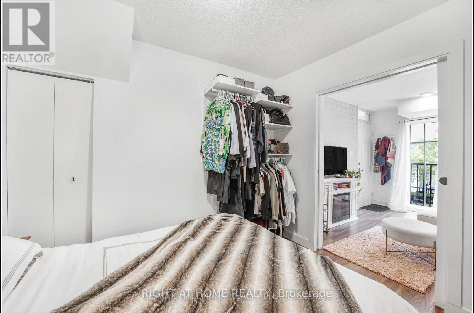 914 - 50 Western Battery Road, Toronto, Ontario  M6K 3P1 - Photo 11 - C12973148