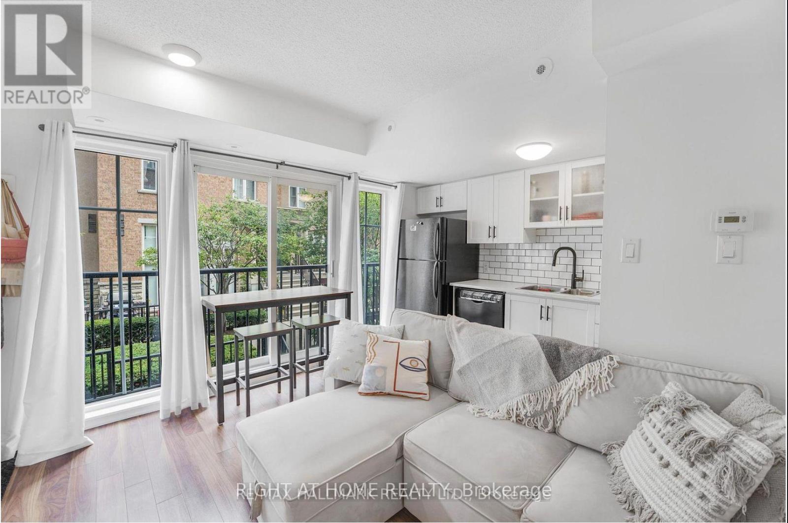 914 - 50 Western Battery Road, Toronto, Ontario  M6K 3P1 - Photo 9 - C12973148