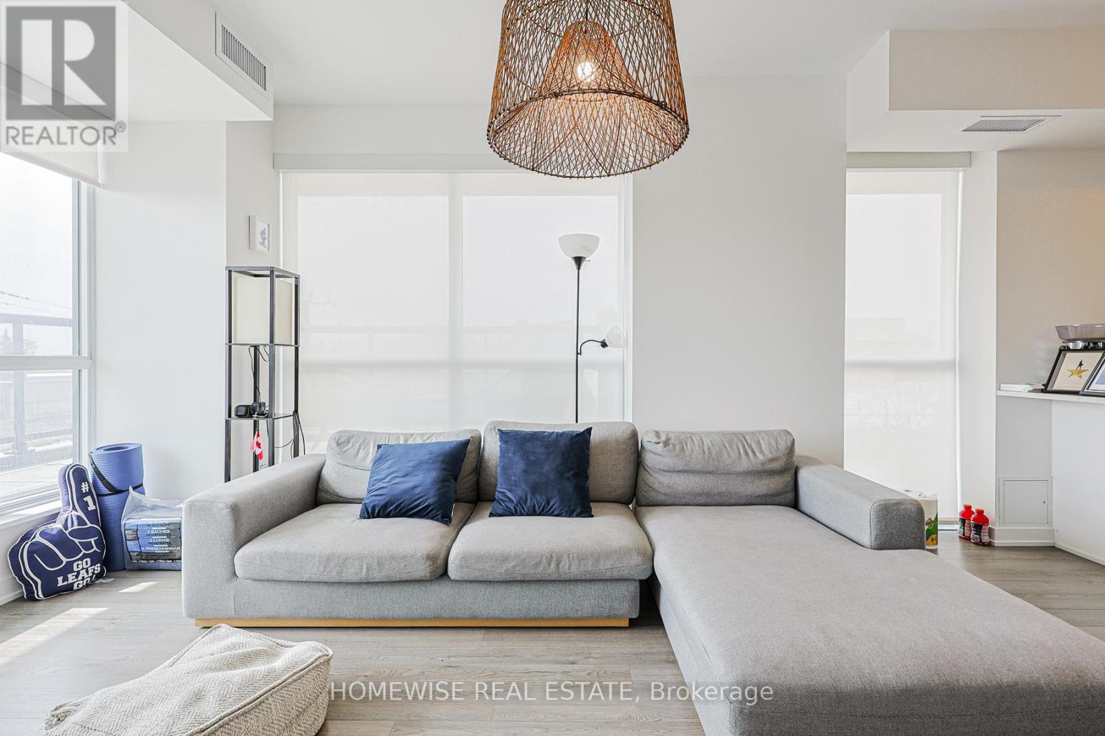 305 - 1603 Eglinton Avenue W, Toronto, Ontario  M6E 0A1 - Photo 9 - C12973174