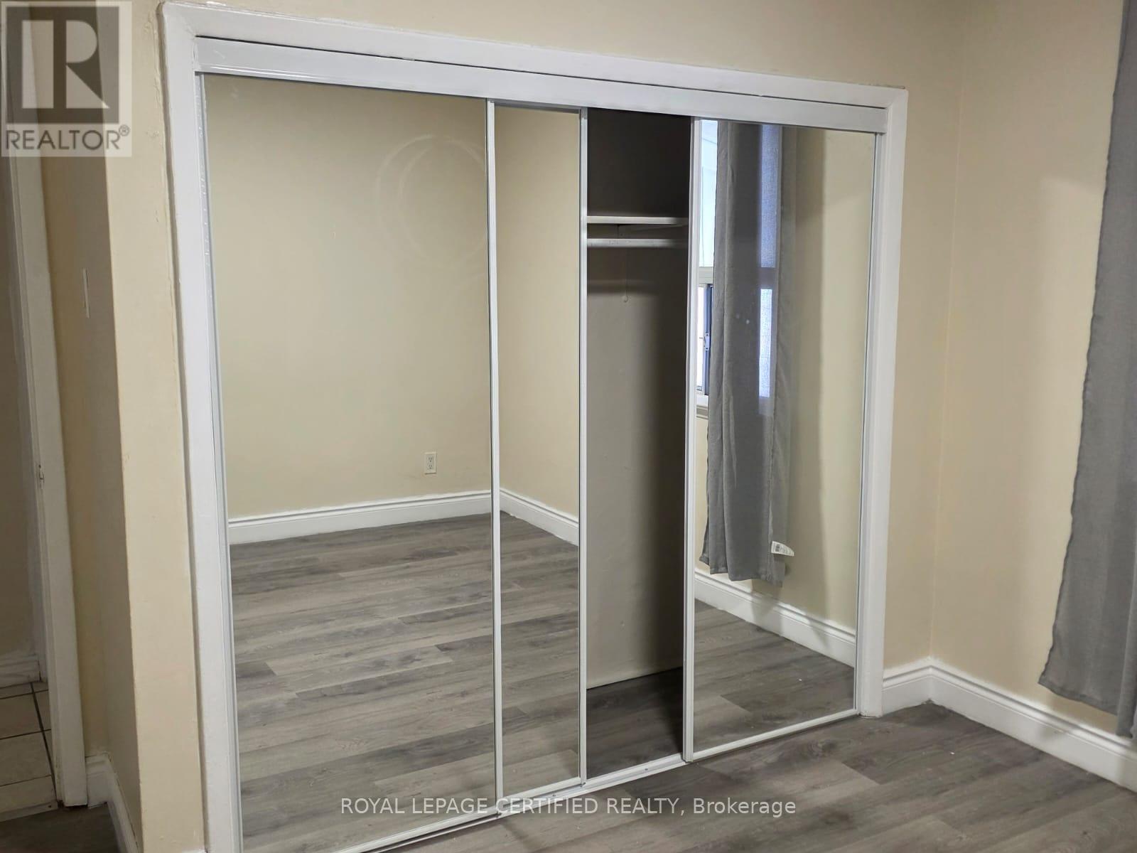 Upper - 45 Huntington Avenue, Toronto, Ontario  M1K 4K9 - Photo 5 - E12973074