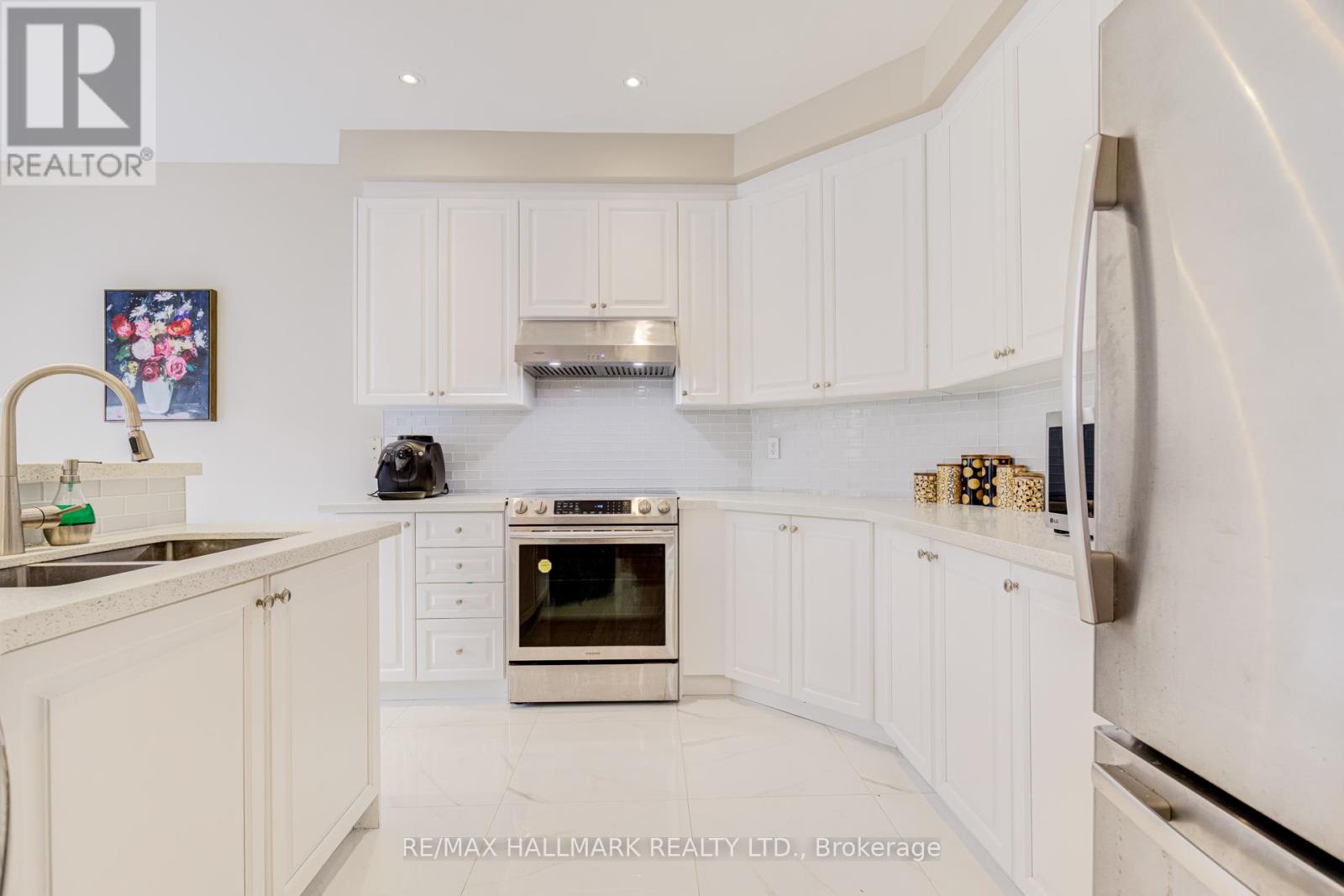 Main - 45 Oland Drive, Vaughan, Ontario  L4H 2H2 - Photo 17 - N12972916