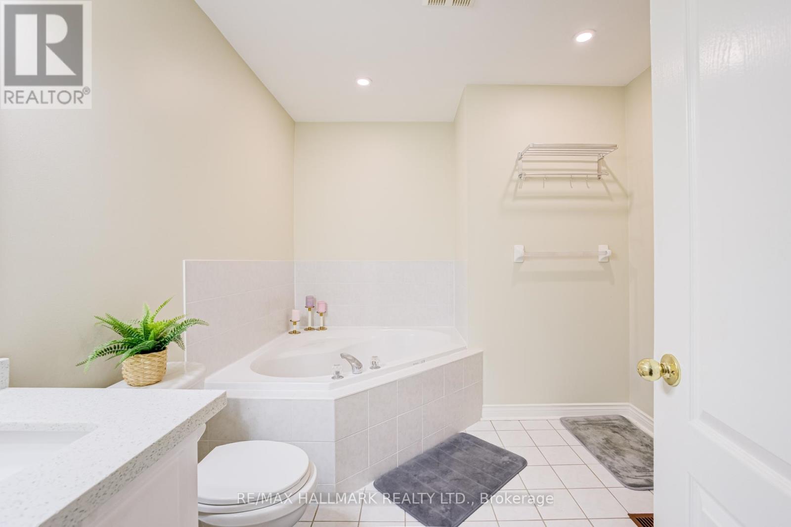 Main - 45 Oland Drive, Vaughan, Ontario  L4H 2H2 - Photo 26 - N12972916