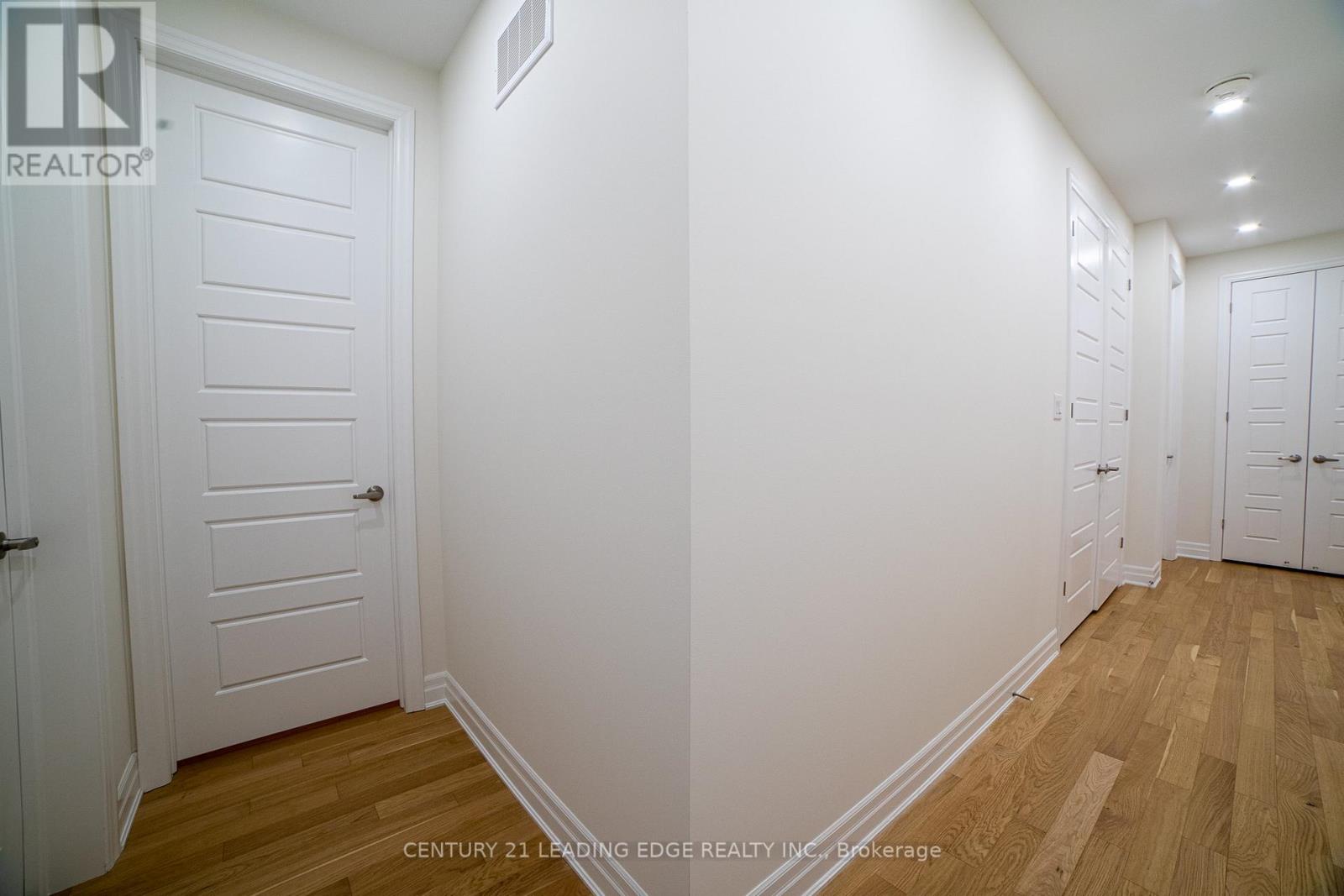 1 George Roman Avenue, Markham, Ontario  L6C 3L9 - Photo 17 - N12973006