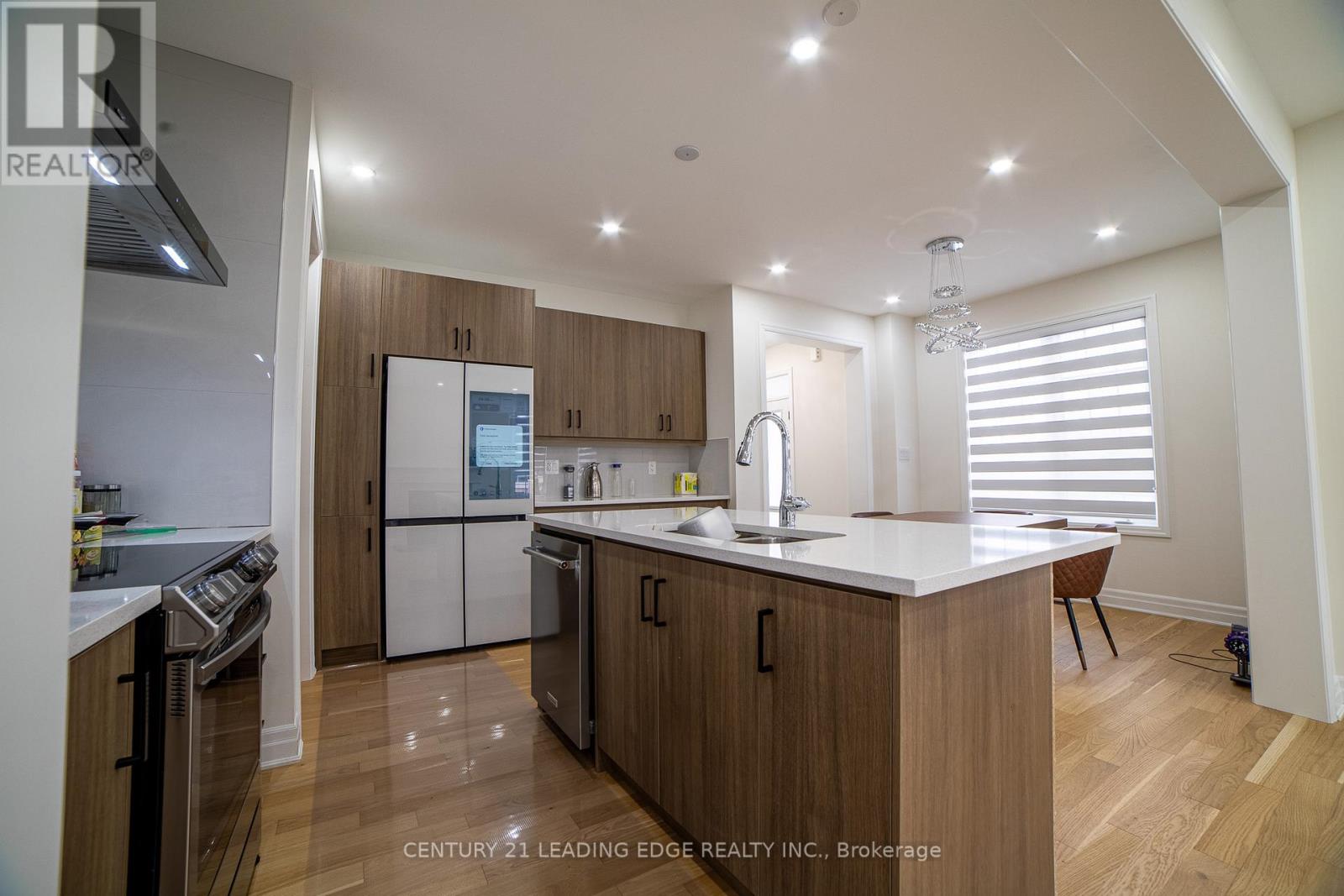 1 George Roman Avenue, Markham, Ontario  L6C 3L9 - Photo 8 - N12973006