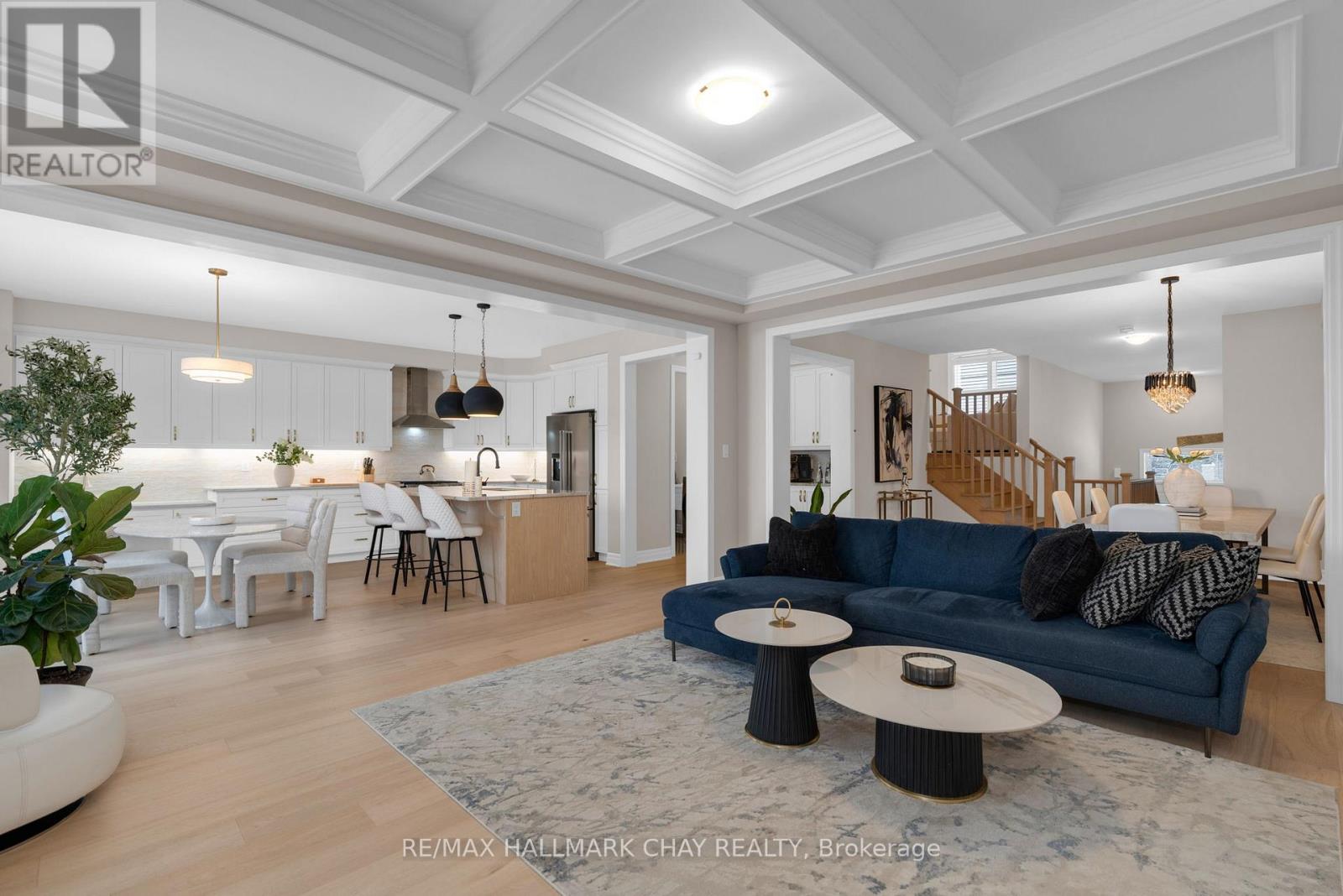 721 Mika Street, Innisfil, Ontario  L9S 0R8 - Photo 11 - N12973040