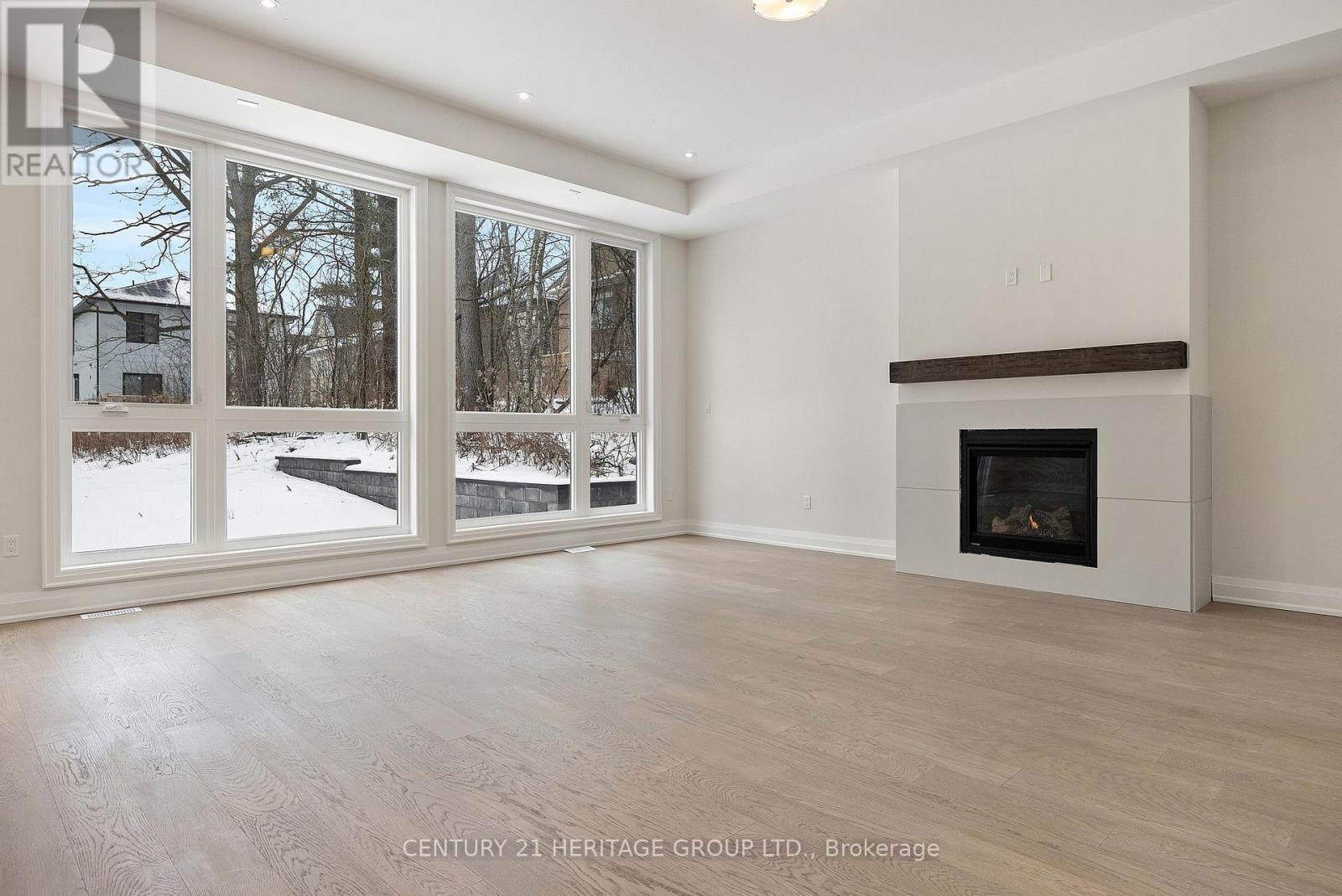 159 Snively Street, Richmond Hill, Ontario  L4E 3E9 - Photo 4 - N12973060