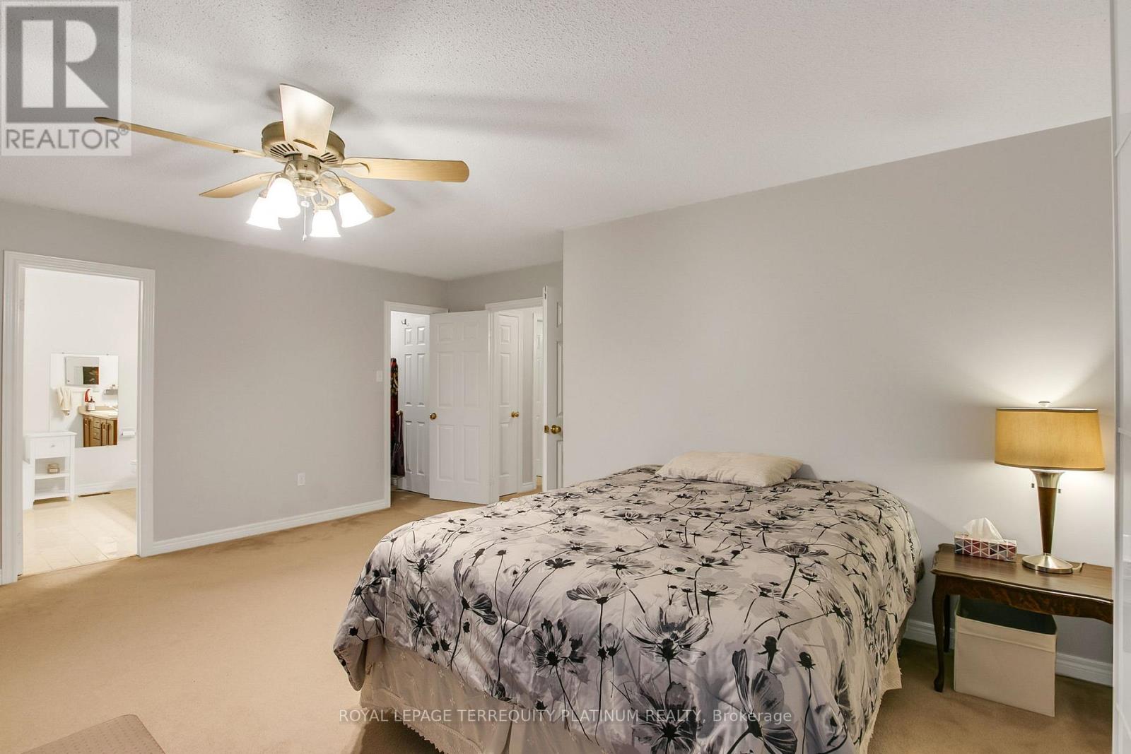 68 Grandlea Crescent, Markham, Ontario  L3S 4A3 - Photo 11 - N12973094