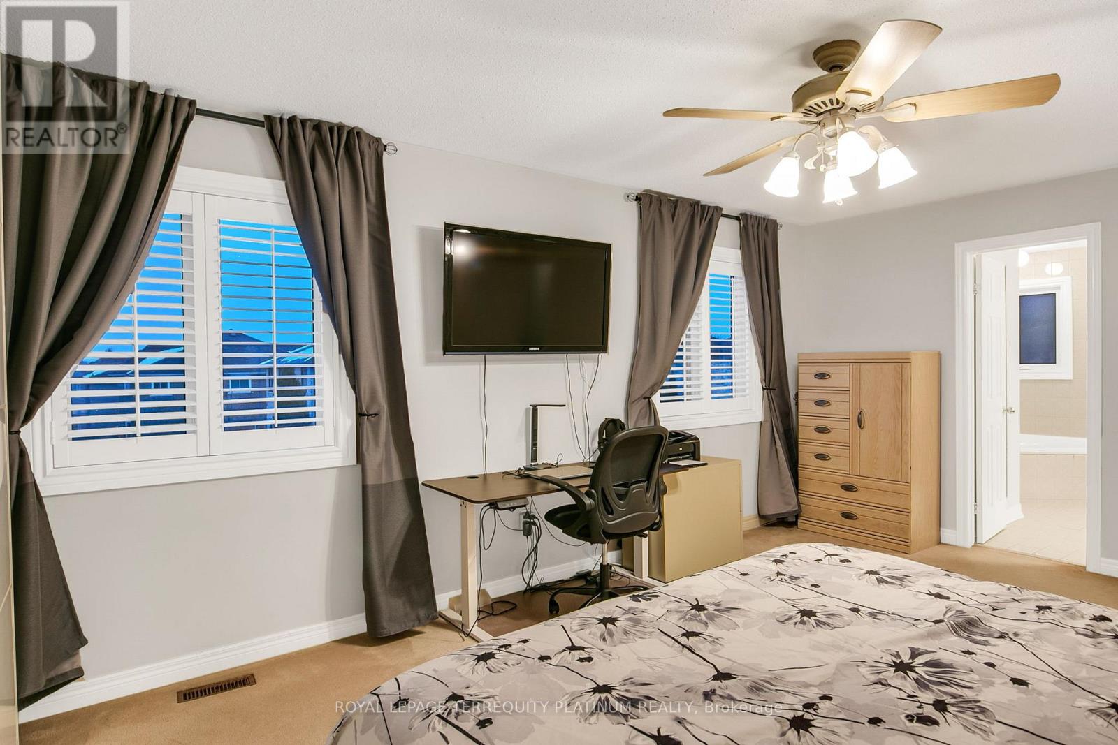 68 Grandlea Crescent, Markham, Ontario  L3S 4A3 - Photo 12 - N12973094