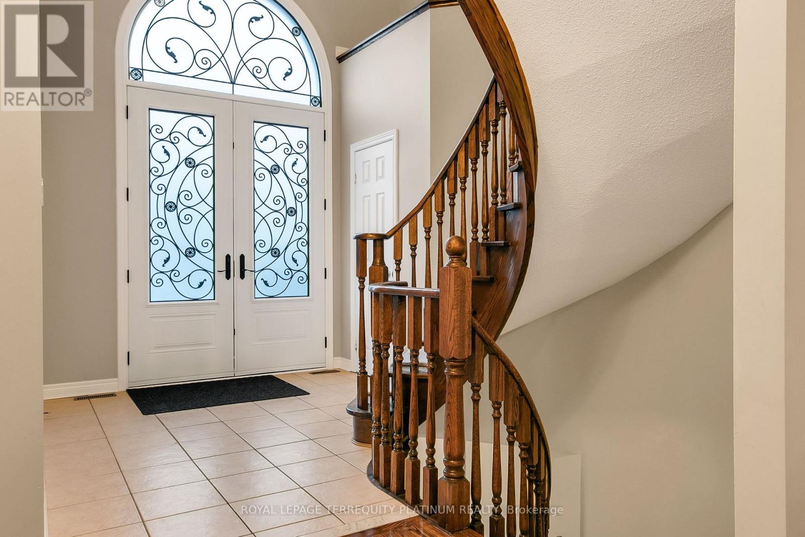 68 Grandlea Crescent, Markham, Ontario  L3S 4A3 - Photo 2 - N12973094