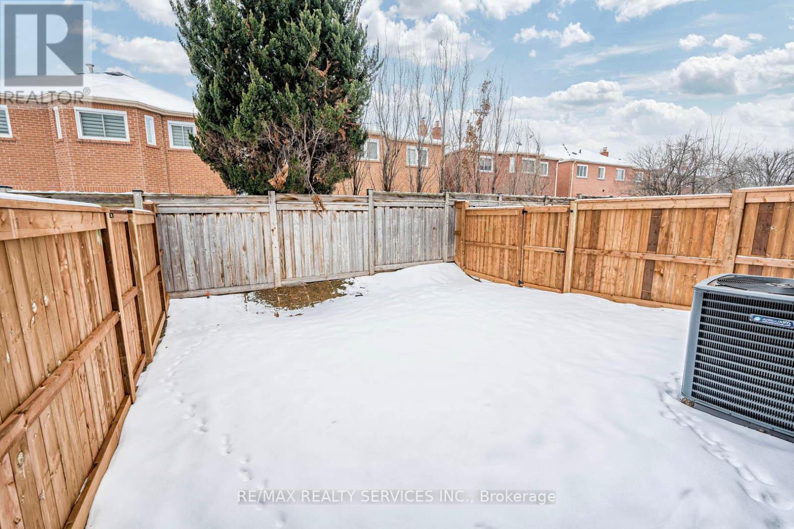 35 Alton Crescent, Vaughan, Ontario  L6S 3E7 - Photo 36 - N12973122