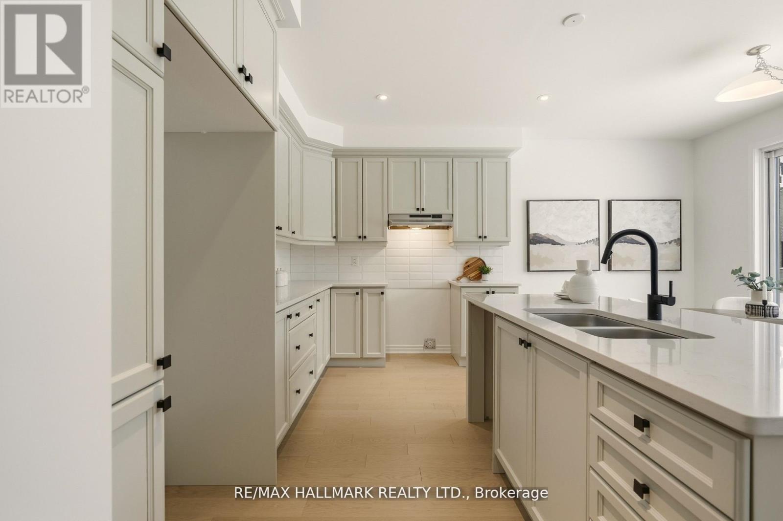 618 Newlove Street, Innisfil, Ontario  L9S 0S2 - Photo 23 - N12973132