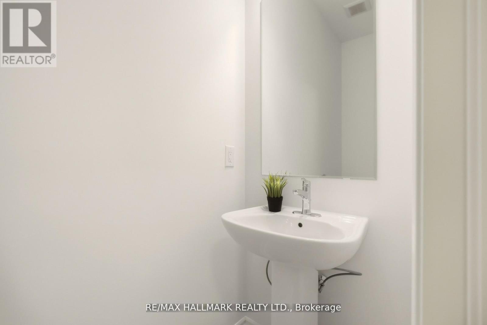 618 Newlove Street, Innisfil, Ontario  L9S 0S2 - Photo 25 - N12973132