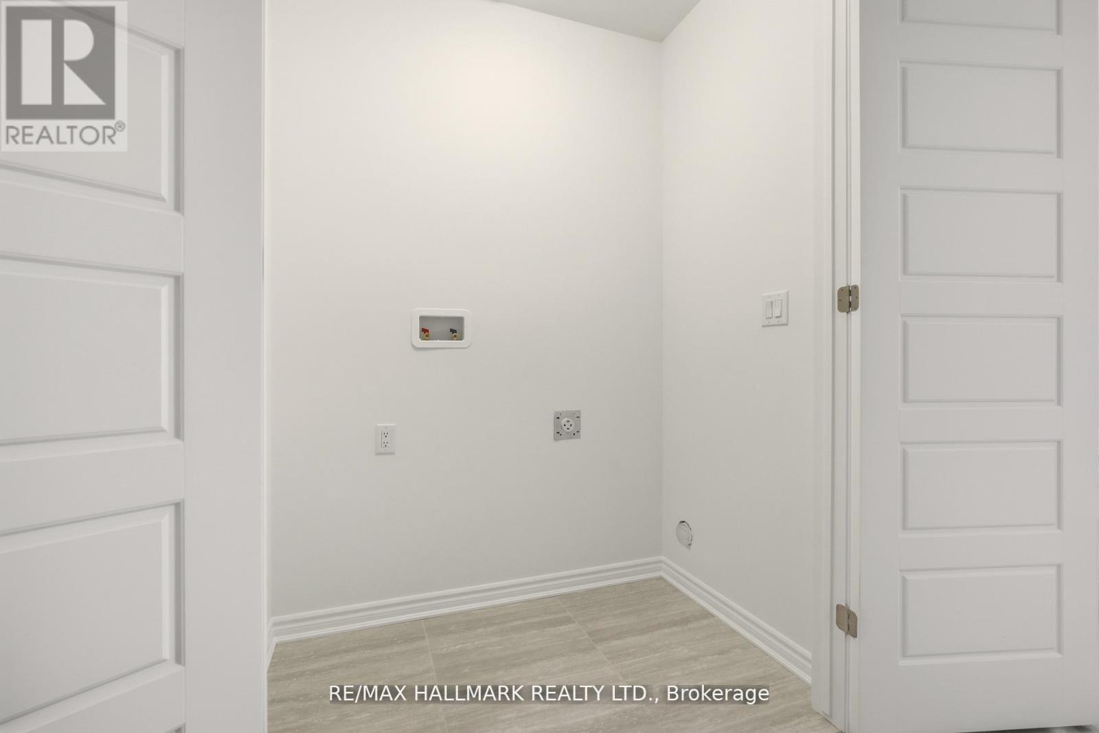 618 Newlove Street, Innisfil, Ontario  L9S 0S2 - Photo 43 - N12973132