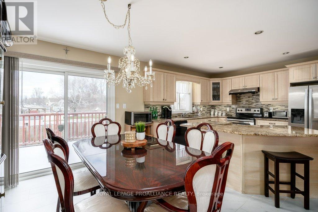 24 Stonegate Crescent, Quinte West, Ontario  K0K 2C0 - Photo 14 - X12970294