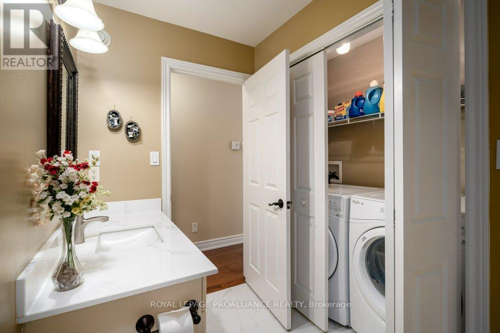 24 Stonegate Crescent, Quinte West, Ontario  K0K 2C0 - Photo 16 - X12970294