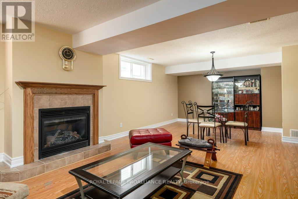 24 Stonegate Crescent, Quinte West, Ontario  K0K 2C0 - Photo 23 - X12970294