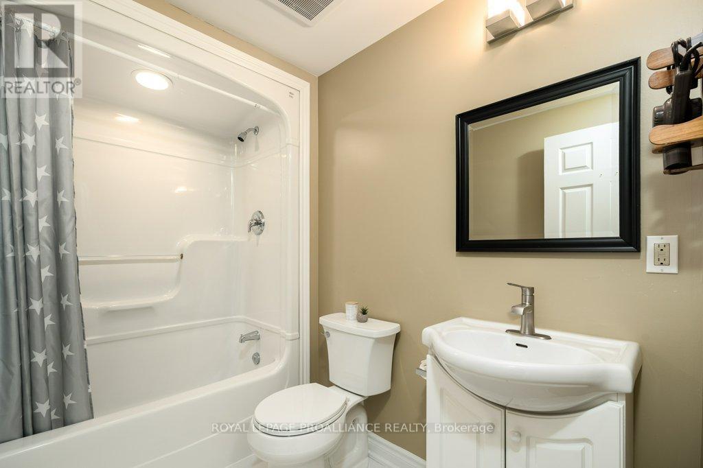 24 Stonegate Crescent, Quinte West, Ontario  K0K 2C0 - Photo 26 - X12970294