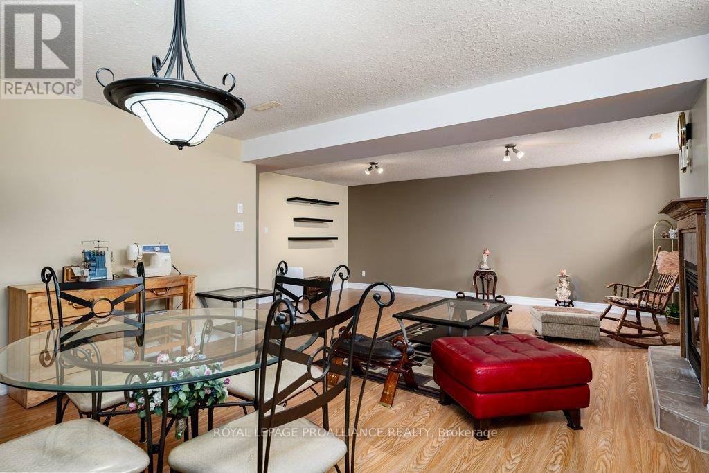 24 Stonegate Crescent, Quinte West, Ontario  K0K 2C0 - Photo 25 - X12970294