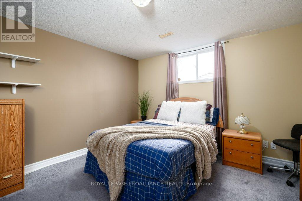 24 Stonegate Crescent, Quinte West, Ontario  K0K 2C0 - Photo 27 - X12970294