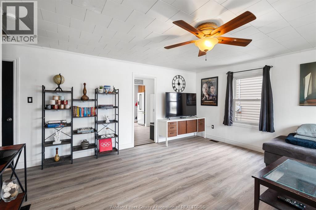 2228 Elsmere Avenue, Windsor, Ontario  N8W 2C6 - Photo 13 - 26007527