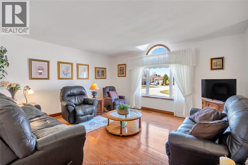 178 Ellison Avenue, Leamington, Ontario  N8H 5J2 - Photo 6 - 26007526