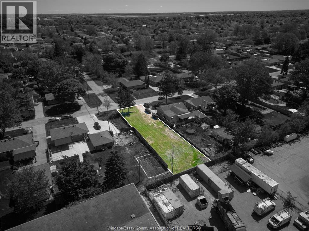 3199 Woodlawn, Windsor, Ontario  N8W 2J1 - Photo 2 - 26007521