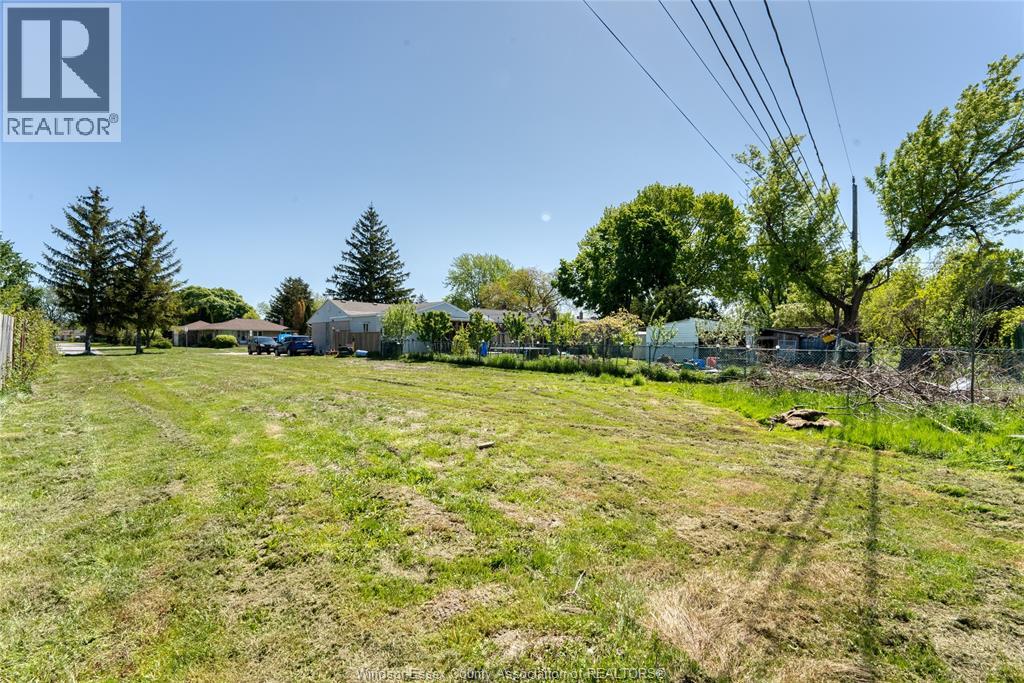 3199 Woodlawn, Windsor, Ontario  N8W 2J1 - Photo 8 - 26007521