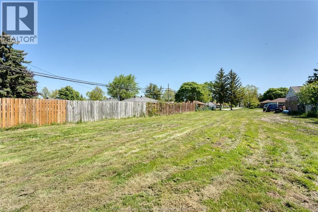 3199 Woodlawn, Windsor, Ontario  N8W 2J1 - Photo 9 - 26007521