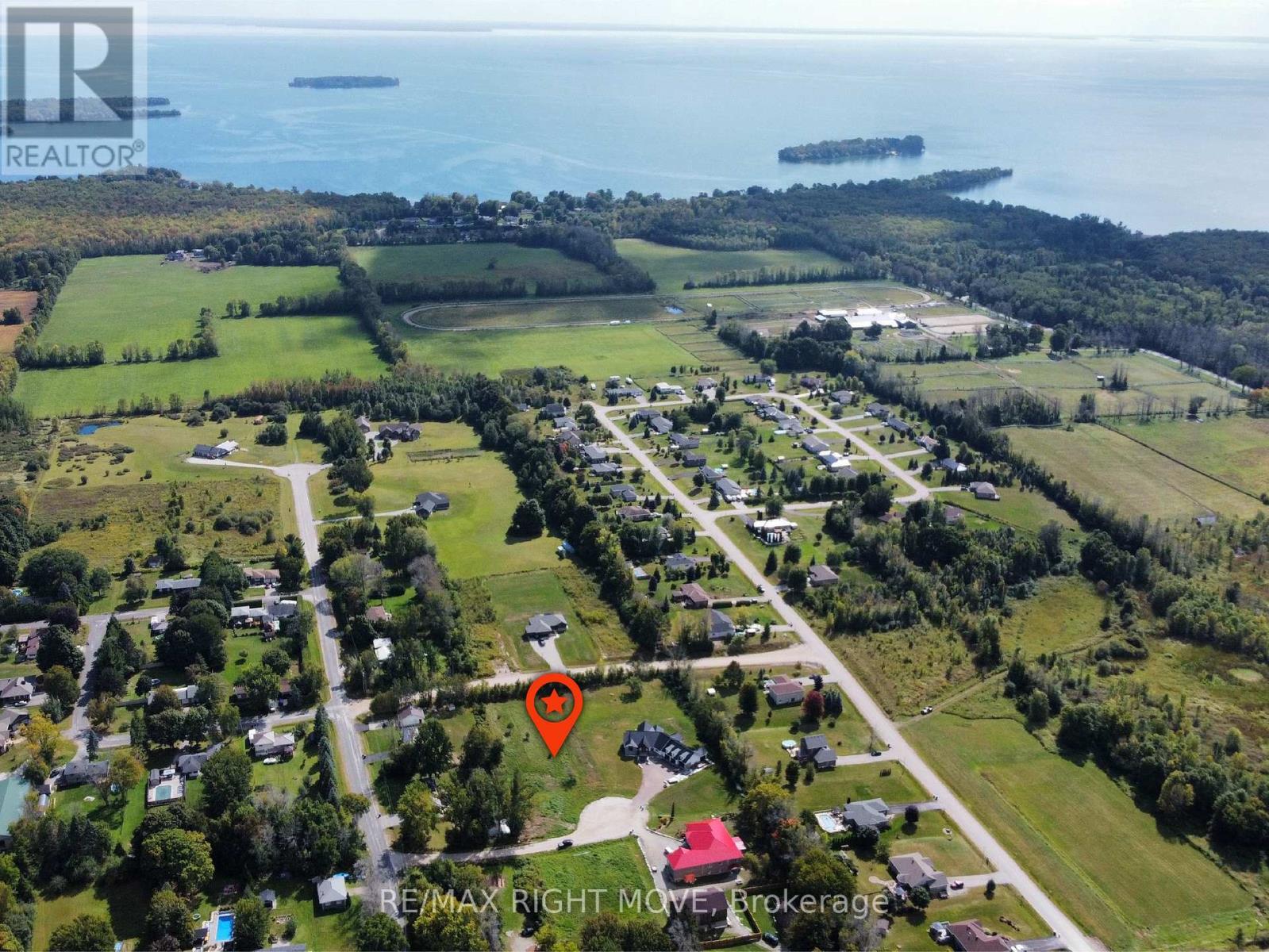 11 Ferreira Road, Ramara, Ontario  L3V 0M9 - Photo 2 - S12972970