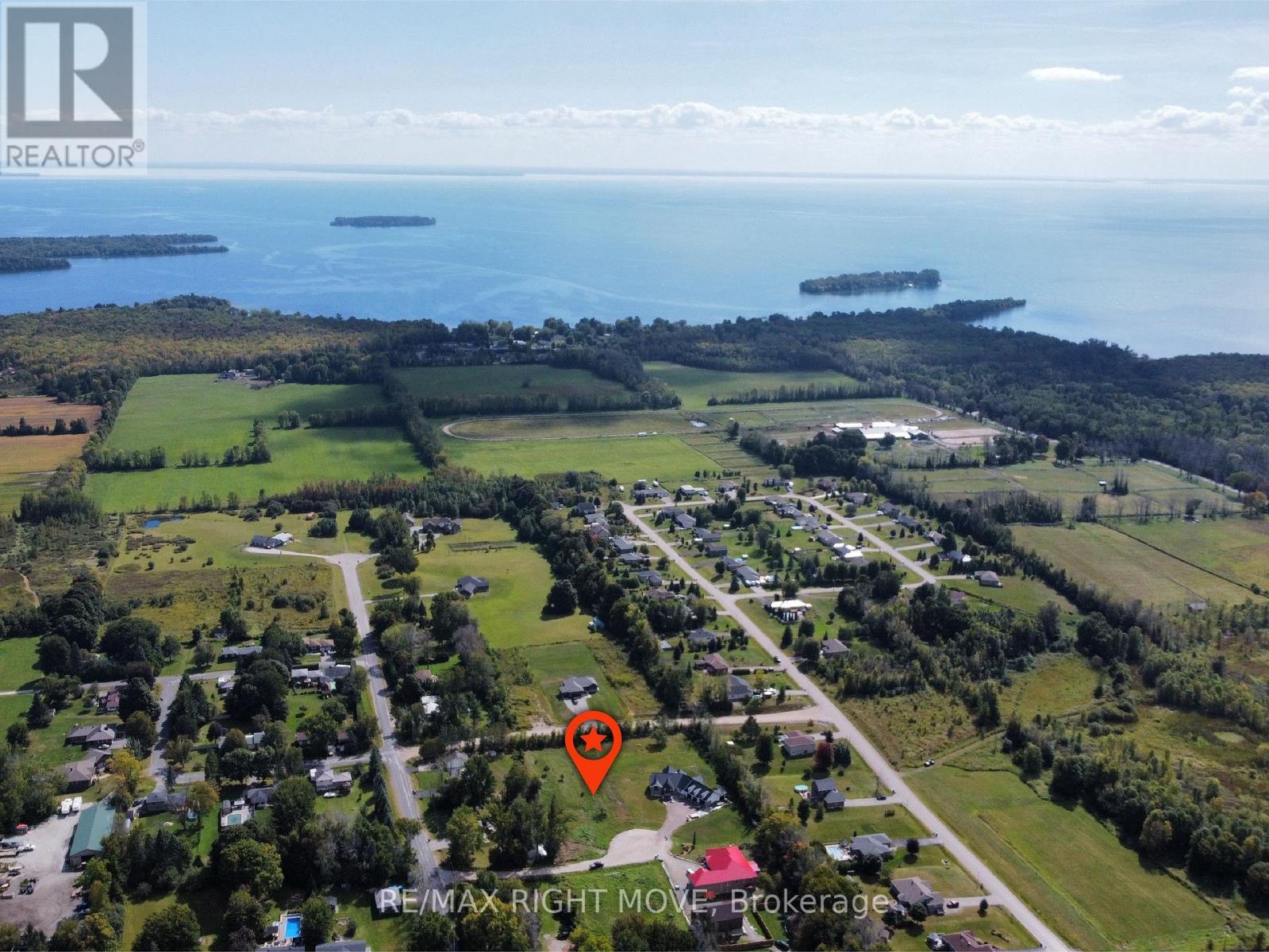 11 Ferreira Road, Ramara, Ontario  L3V 0M9 - Photo 3 - S12972970