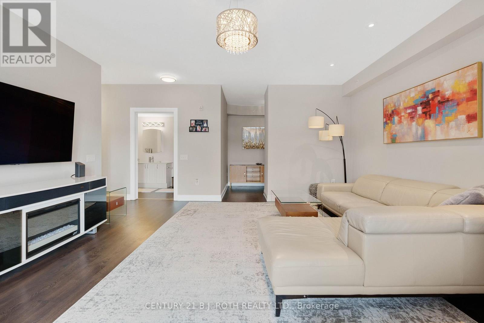 301 - 5 Greenwich Street, Barrie (Ardagh), Ontario  L4N 7Y8 - Photo 5 - S12973032