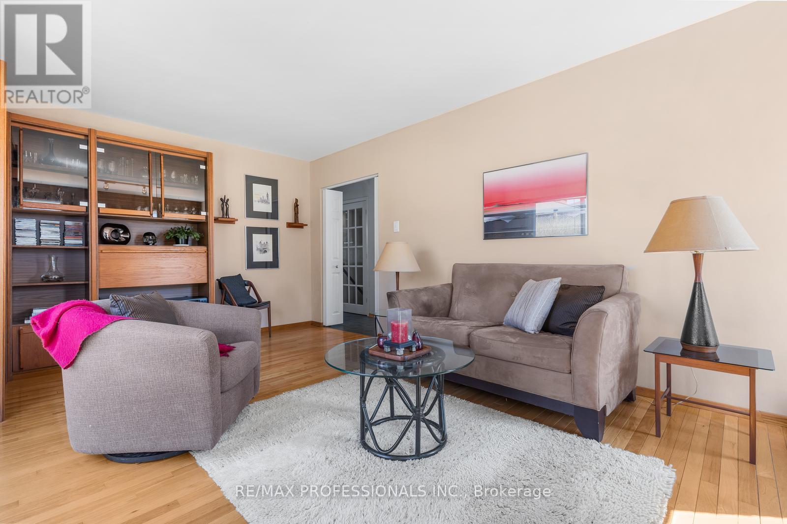 1893 Stonepath Crescent, Mississauga, Ontario  L4X 1Y1 - Photo 12 - W12972938