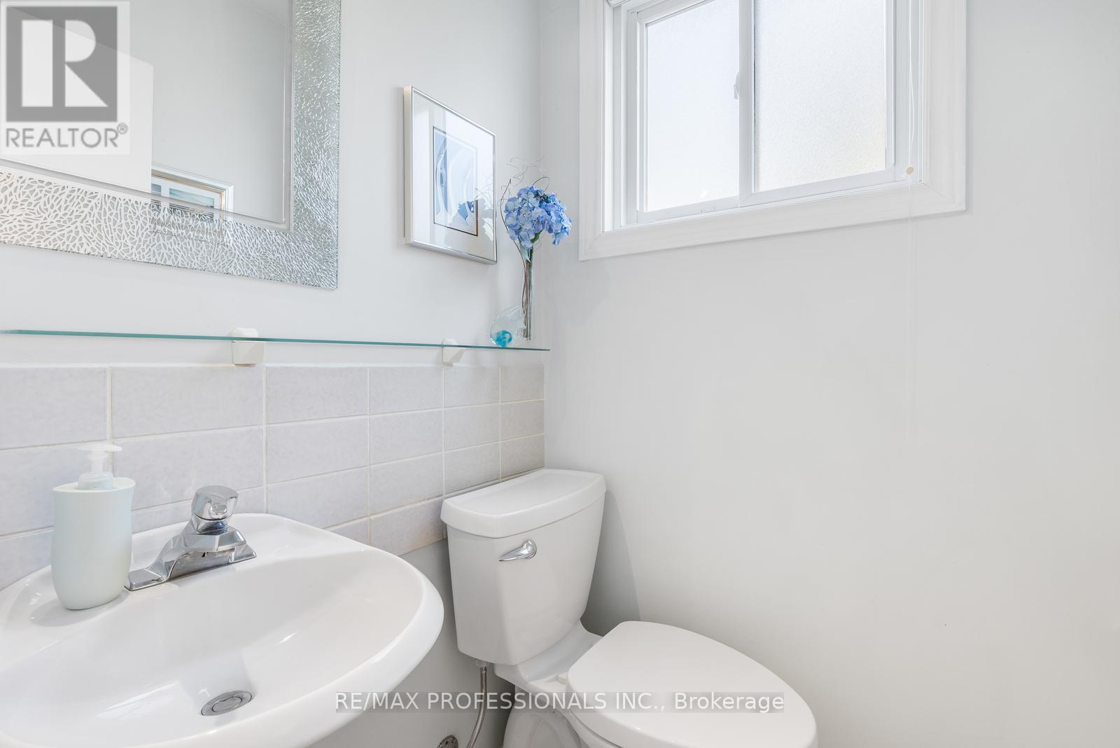 1893 Stonepath Crescent, Mississauga, Ontario  L4X 1Y1 - Photo 25 - W12972938