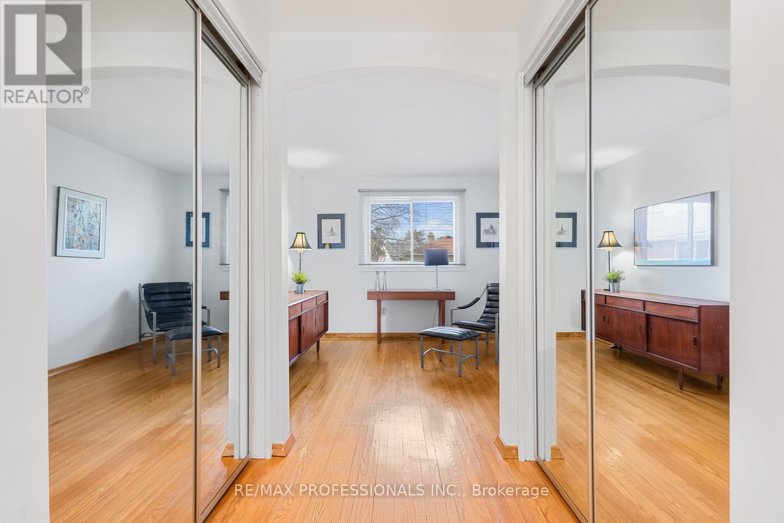 1893 Stonepath Crescent, Mississauga, Ontario  L4X 1Y1 - Photo 31 - W12972938