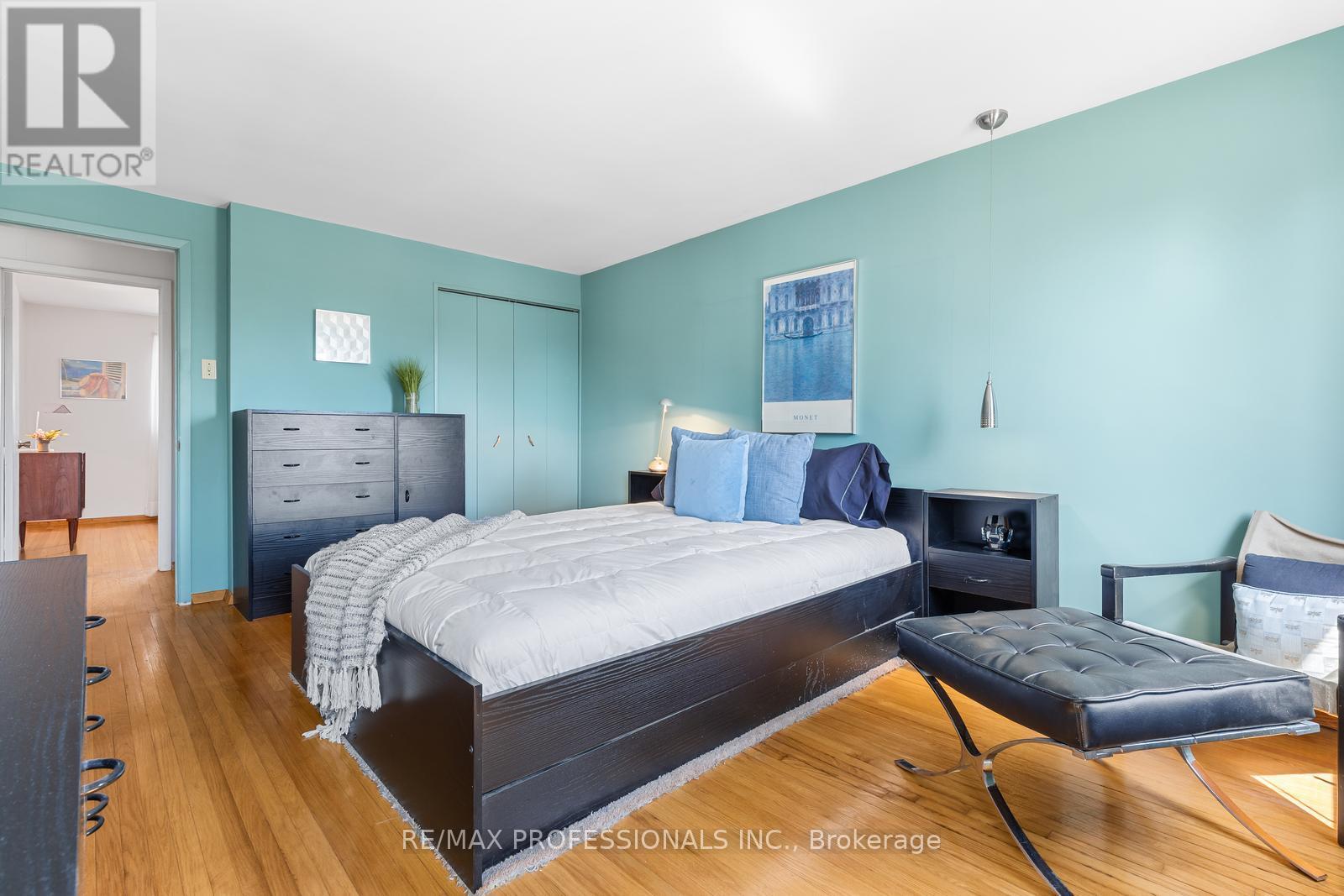 1893 Stonepath Crescent, Mississauga, Ontario  L4X 1Y1 - Photo 34 - W12972938