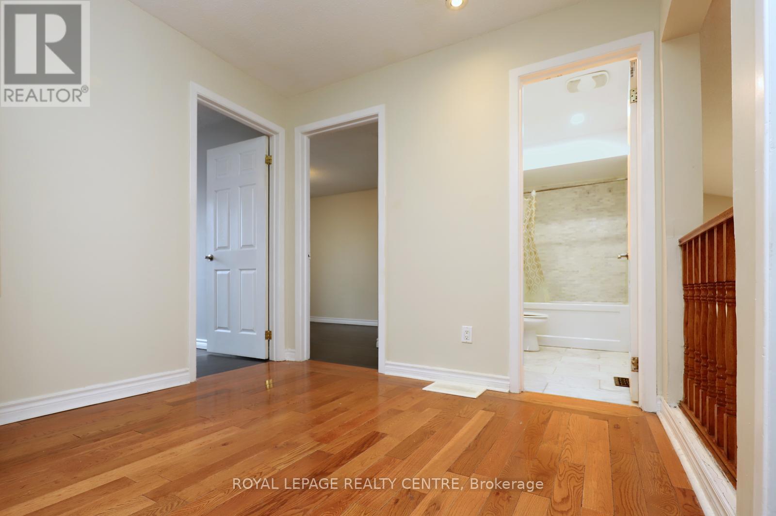 16 - 1021 Cedarglen Gate, Mississauga, Ontario  L5C 3A7 - Photo 26 - W12972960