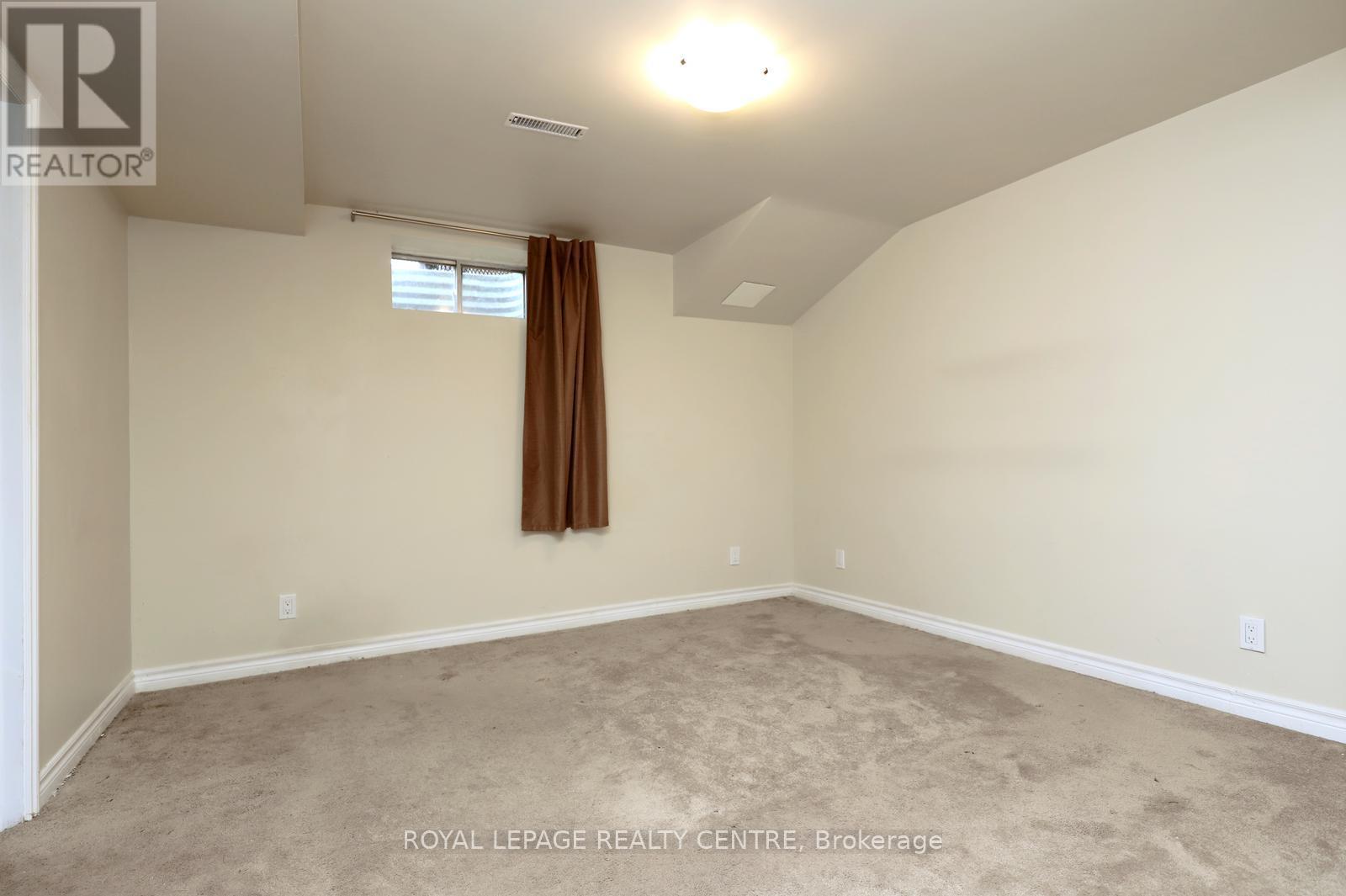 16 - 1021 Cedarglen Gate, Mississauga, Ontario  L5C 3A7 - Photo 40 - W12972960