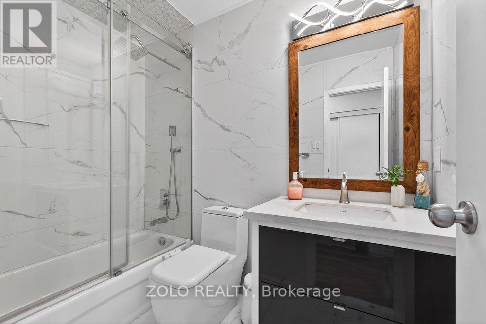 20 Bridesburg Drive, Toronto, Ontario  M9R 2K3 - Photo 13 - W12973004