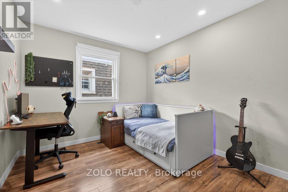 20 Bridesburg Drive, Toronto, Ontario  M9R 2K3 - Photo 16 - W12973004