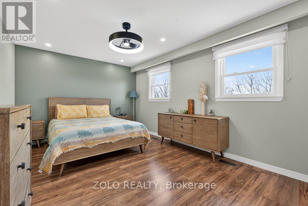 20 Bridesburg Drive, Toronto, Ontario  M9R 2K3 - Photo 17 - W12973004