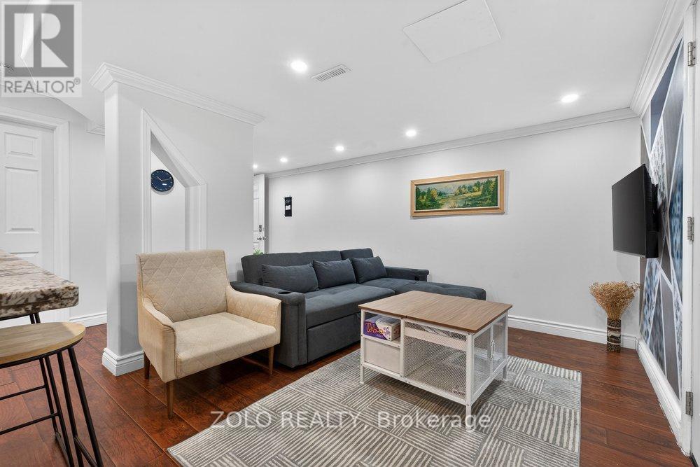 20 Bridesburg Drive, Toronto, Ontario  M9R 2K3 - Photo 37 - W12973004