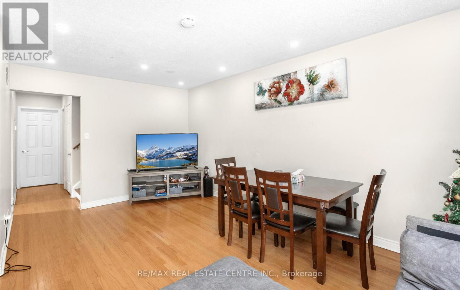 1 Tindale Road, Brampton, Ontario  L6V 2G8 - Photo 7 - W12973114