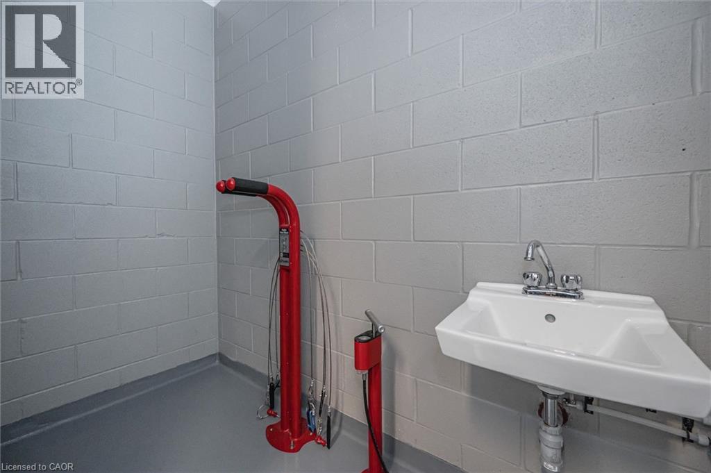 251 Northfield Drive E Unit# 105, Waterloo, Ontario  N2K 3H4 - Photo 37 - 40802700