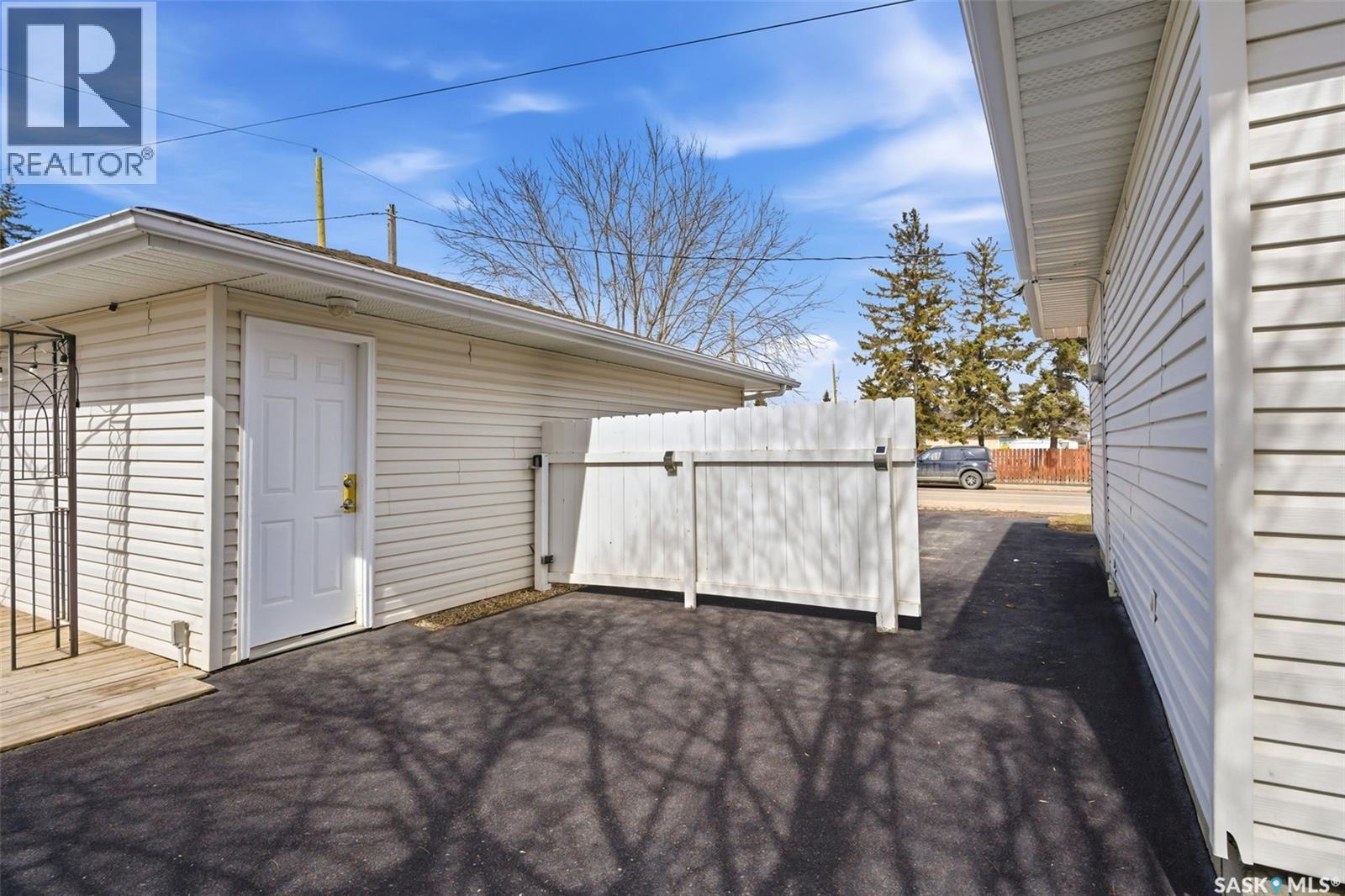 1905 7th Avenue N, Regina, Saskatchewan  S4R 0J4 - Photo 32 - SK032310