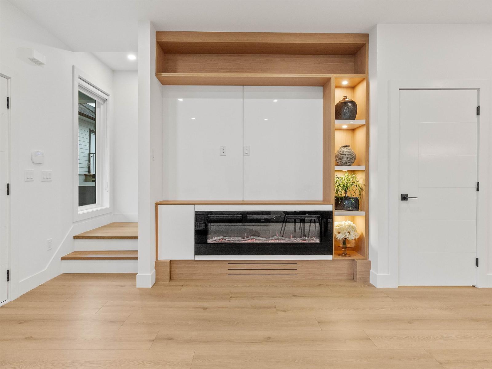 102 16693 16 Avenue, Surrey, British Columbia  V3S 9X7 - Photo 4 - R3108616