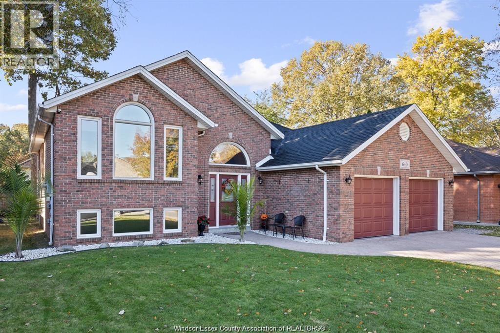 640 Delaware, Lasalle, Ontario  N9J 3J8 - Photo 2 - 26007532