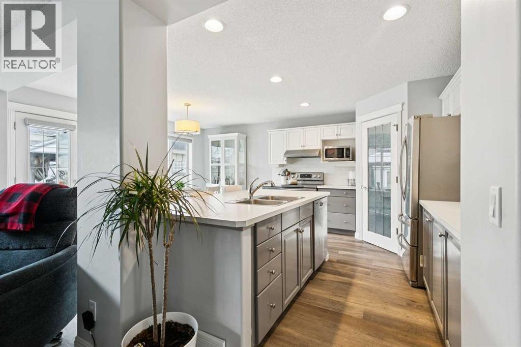 54 Chapala Grove SE, Calgary, Alberta  T2X 3V5 - Photo 10 - A2298683